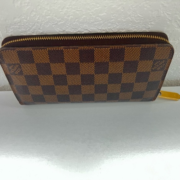 LOUIS VUITTON Damier Brown Zippy Wallet w/ Dust Bag | Gold Hardware | Large Size - Picture 2 of 12